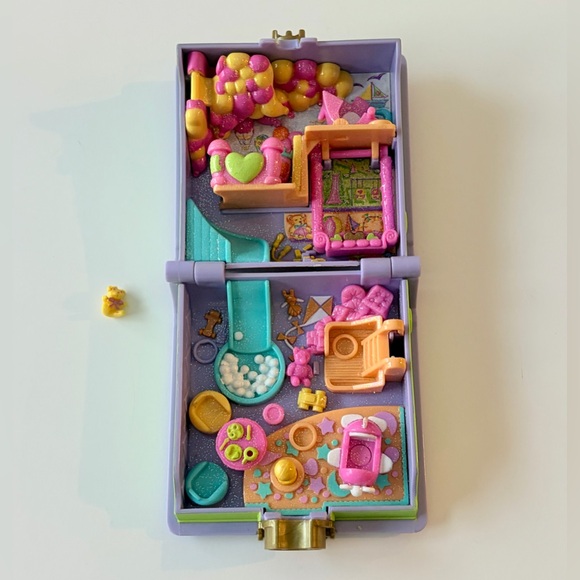 Polly Pocket Toy Fun Playhouse - Picture 10 of 12